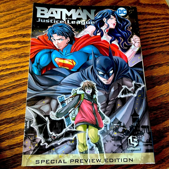 BATMAN  & THE JUSTICE LEAGUE  COMIC BOOK. - Picture 1 of 4